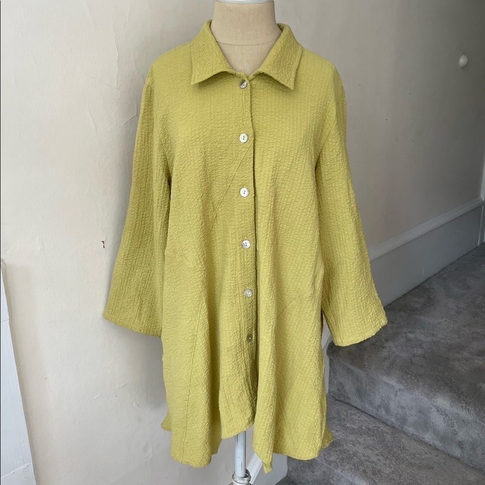 Toofan Lagenlook Pale Yellow Textured Asymmetric Hem Button Down Tunic Top EUC M